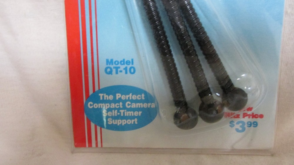 Quantaray Pocket Tripod Model QT 10