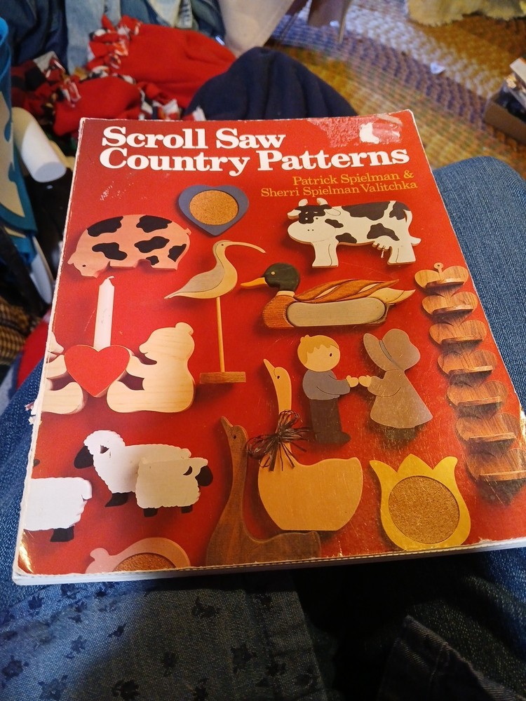Scroll Saw Country Patterns softcover
