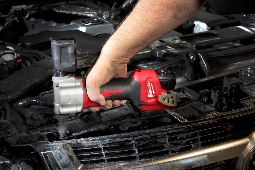 Milwaukee M12 Rivet Tool Kit