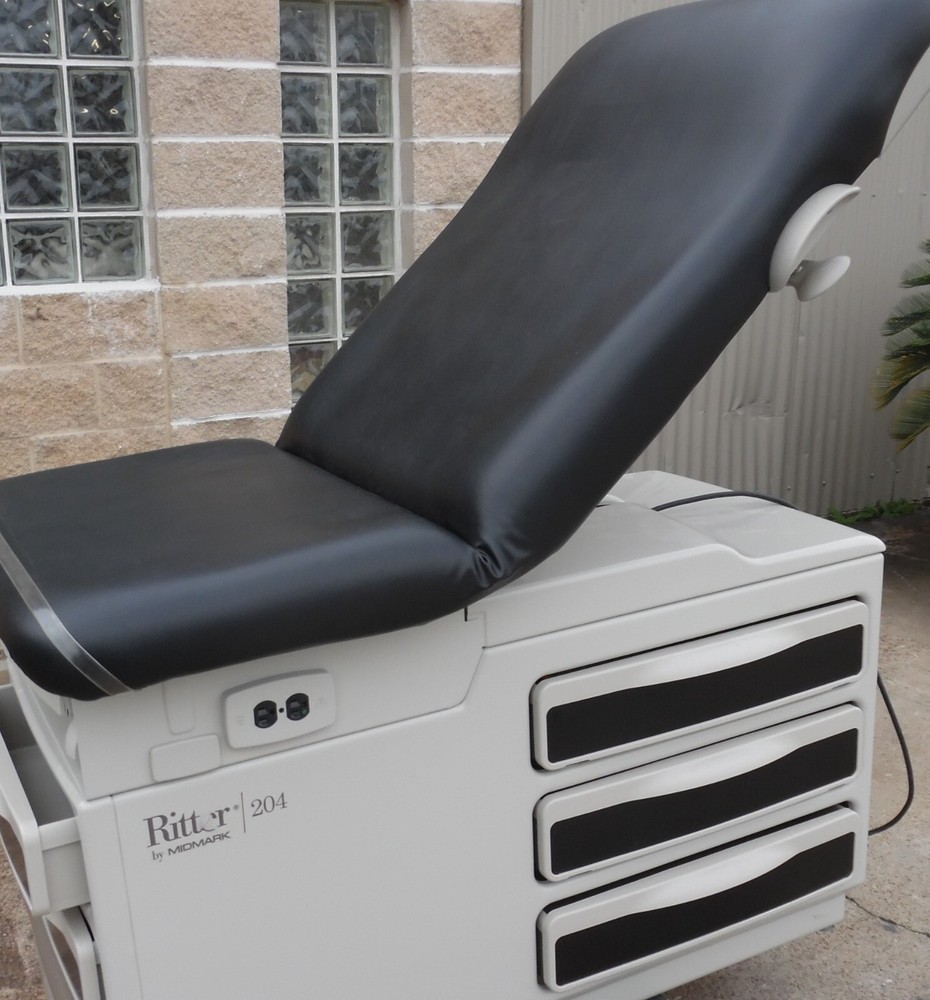Midmark 204 Exam Tables