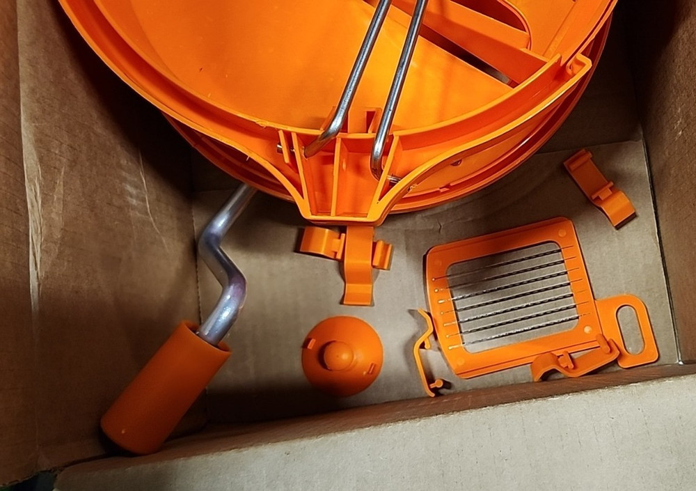 Dynamic CL003 Dynacube Vegetable Dicer 1/4" Missing Leg
