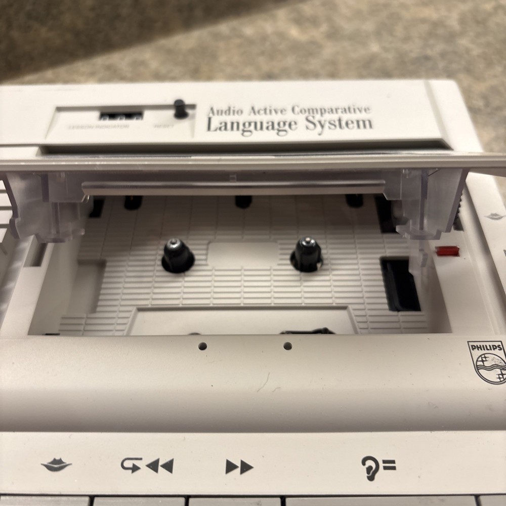 Philips AAC7000 Audio Active Comparative Language System Cassette Player 70's