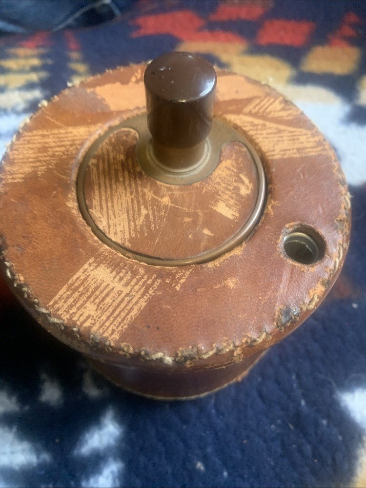 Vintage Roson Cigarette Dispenser With Lighter