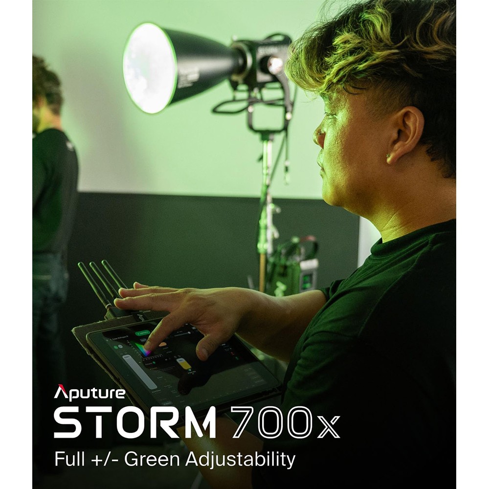 Aputure STORM 700x Tunable White LED Monolight