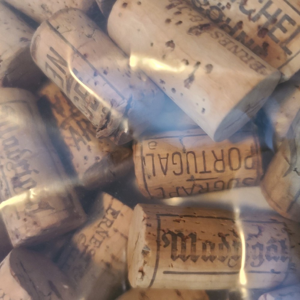 Lot Of Wine Corks For Crafting 🐾