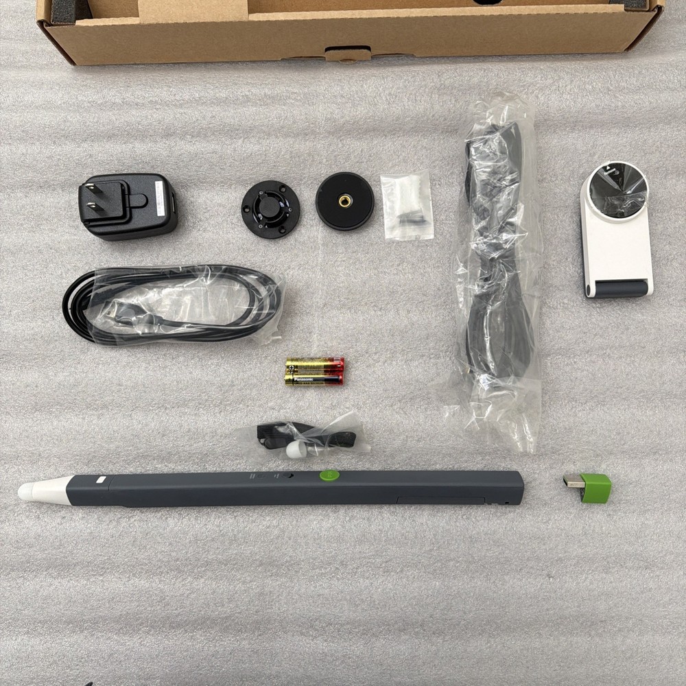 IPEVO IW2 Wireless Interactive Whiteboard System