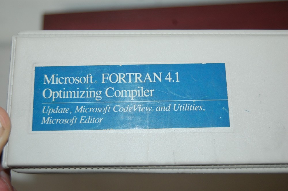 MICROSOFT FORTRAN 4.1 OPTIMIZING COMPILER MANUAL BOOK UPDATE CODEVIEW