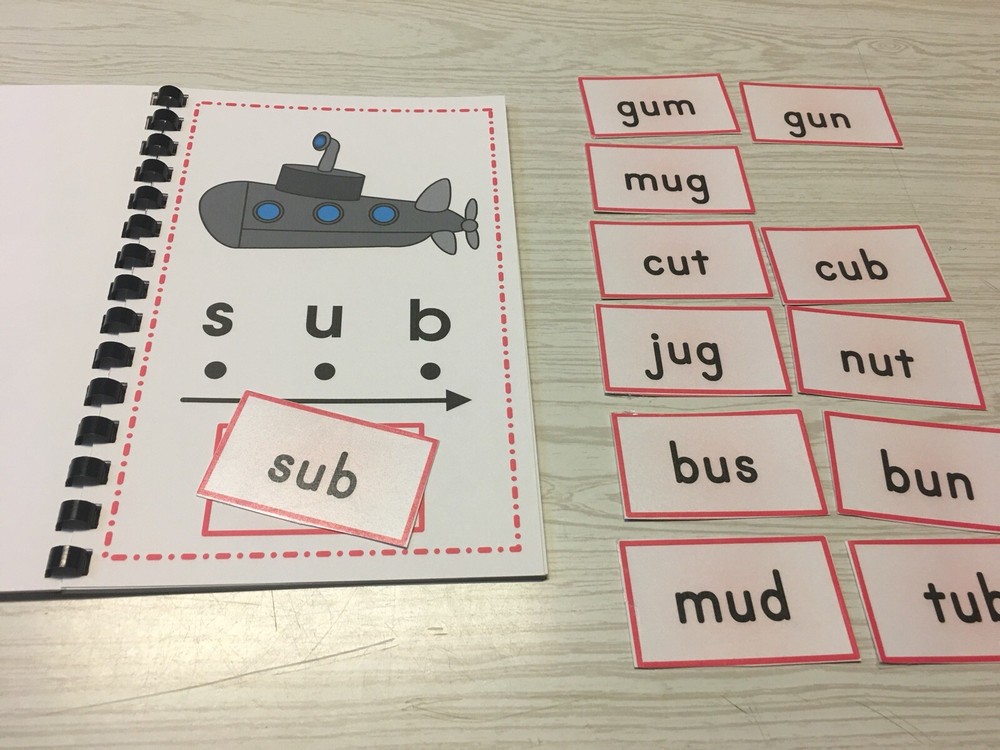 Interactive Learning Books for Children - Short “u” book - w/ 12 Laminated Cards