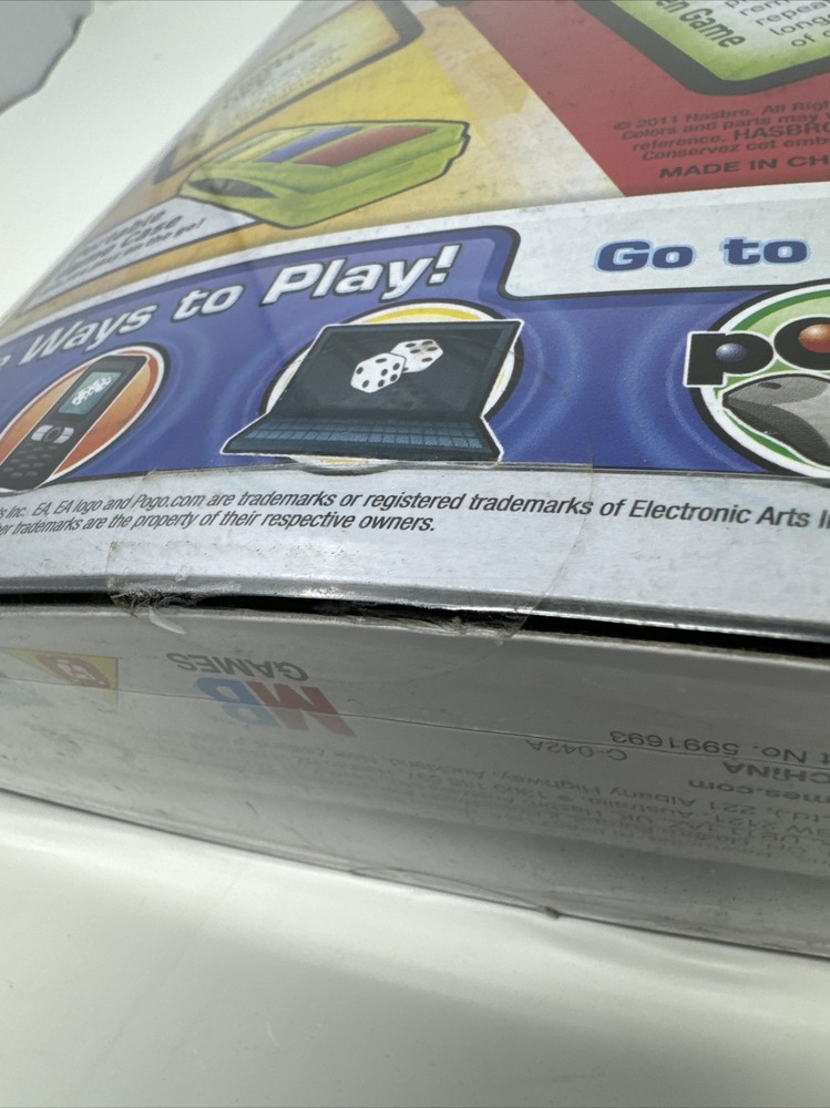 New Hasbro Electronic Game Cubes Simon Flash Game