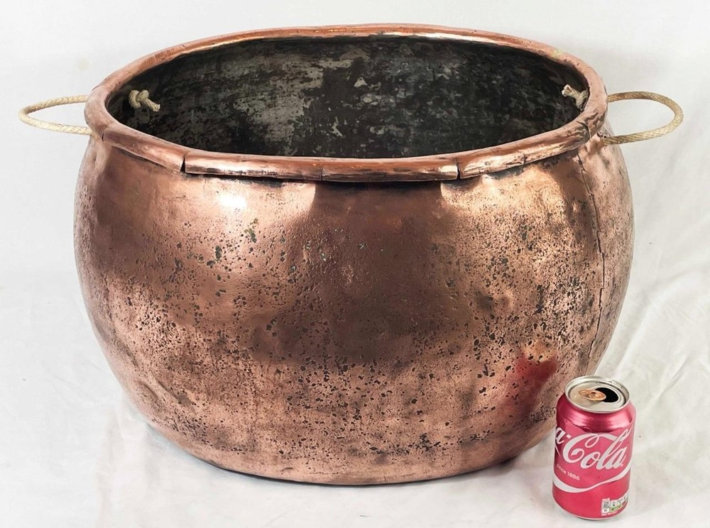 BIG GEORGIAN ANTIQUE SOLID COPPER LOG BIN - CAULDRON - PLANTER