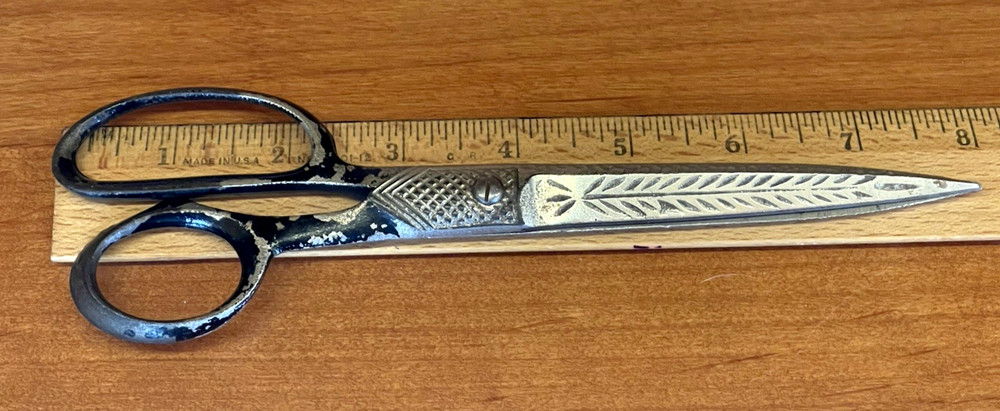 Vintage 8” Feathered Pattern Scissors Black Handles USA