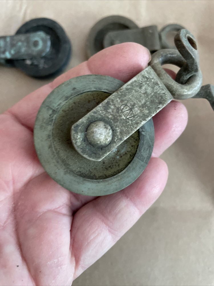 Vintage Pulley Lot Rustic Primitive 6 Pcs
