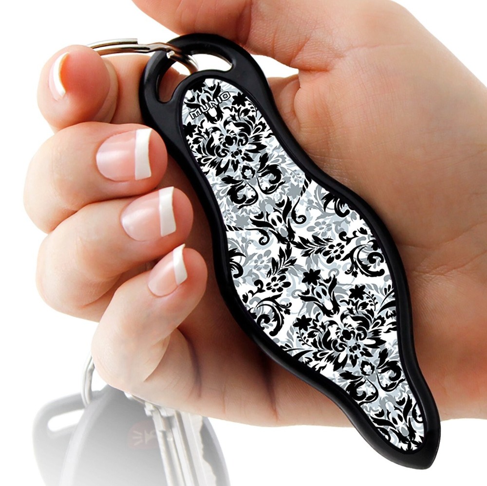 Munio Self Defense Key Chain, Damask