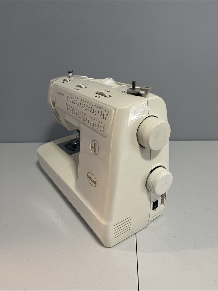 Baby Lock Creative Pro BL37 Sewing Machine