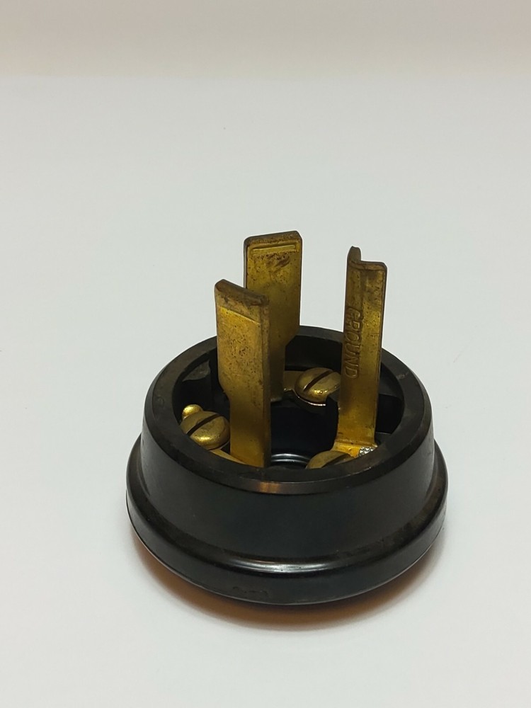 ARROW-HART 30A-250V 3WIRE PLUG (NOS)