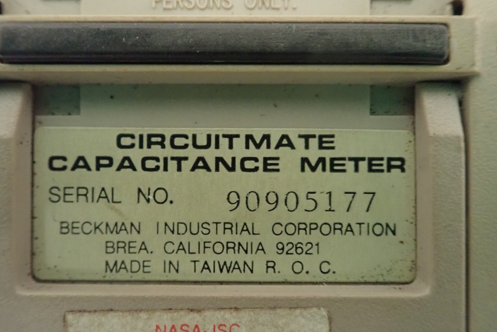 Beckman Circuitmate Model CM20A Digital Capacitance Meter with Manual