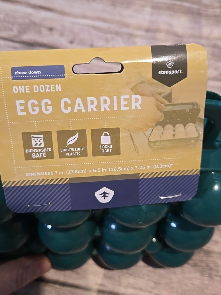 Stansport Chow Down - One Dozen Egg Carrier - NWT (A-17)