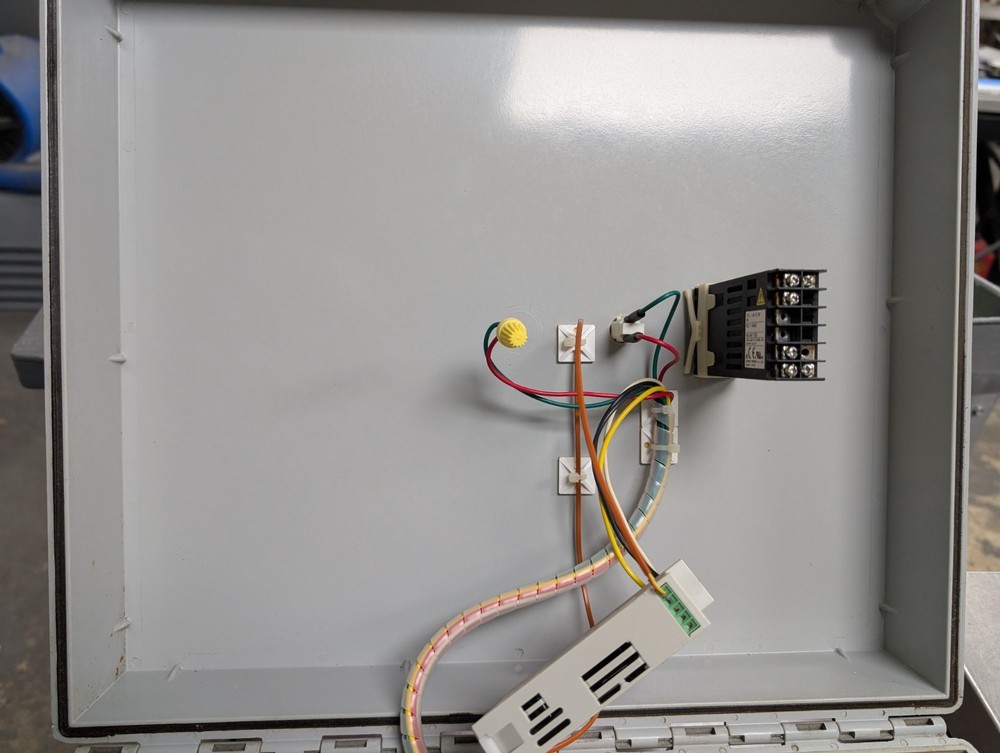 🤪 NOVA ANALYTICAL SYSTEMS 400M GAS ANALYZER 115V 2A 7690B