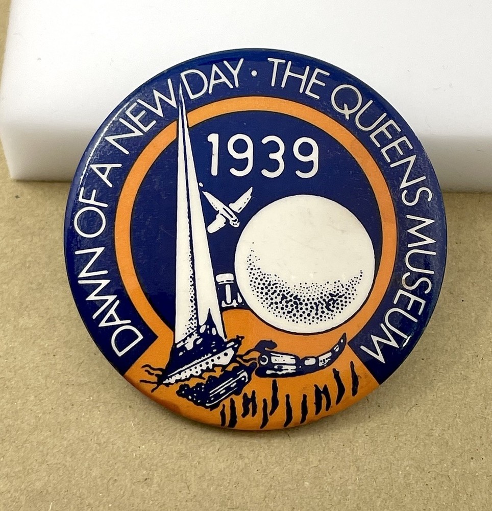 Queens Museum Worlds Fair 1939 Pinback Button