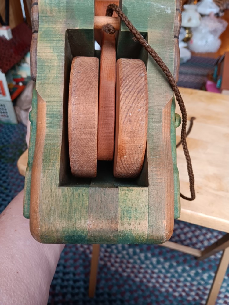 VTG WOODEN TURTLE PULL TOY. 1128