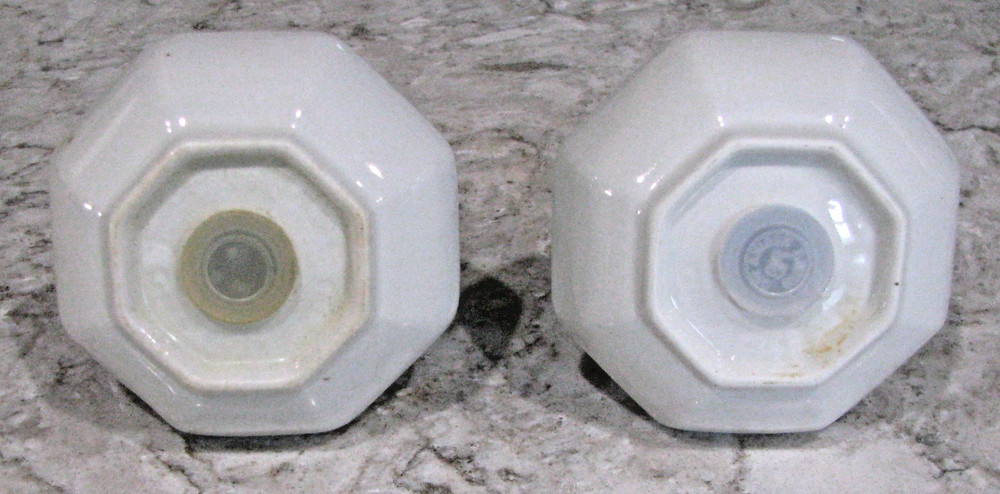 Johnson Brothers, Heritage White, Salt & Pepper, Octangular, England, 3.75"