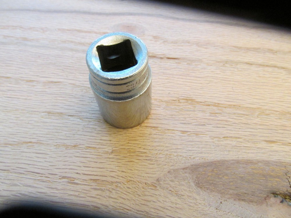 New Britain NT-624 3/4" Socket 1/2" Drive 6 Point