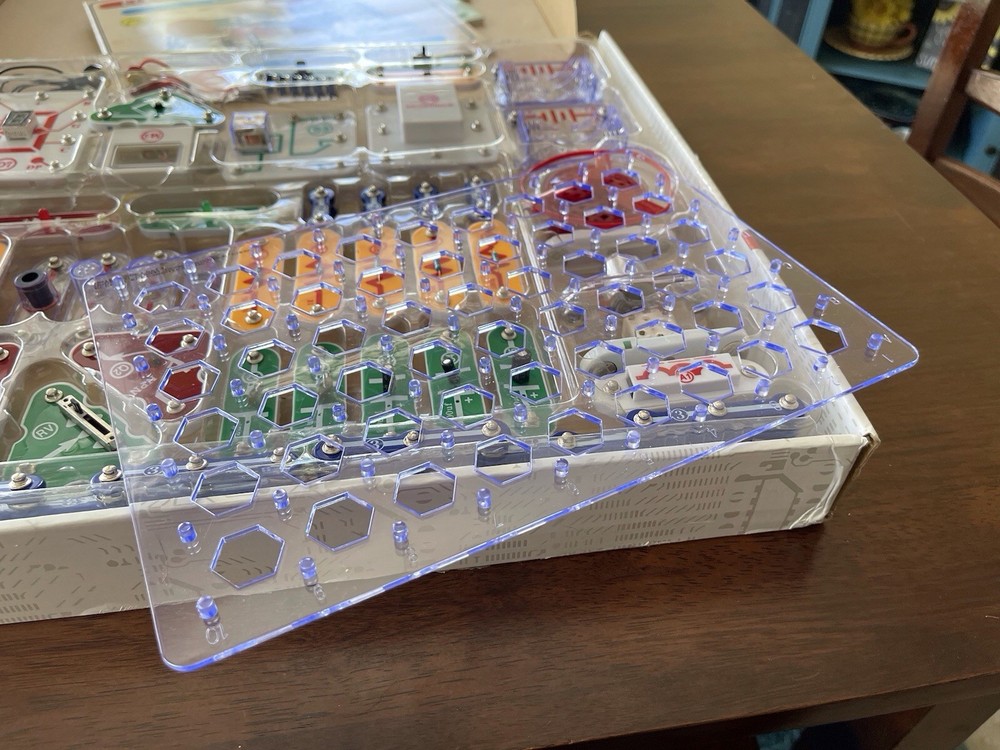 Snap Circuits Pro SC-500 Complete Electronic Science Set STEM Educational