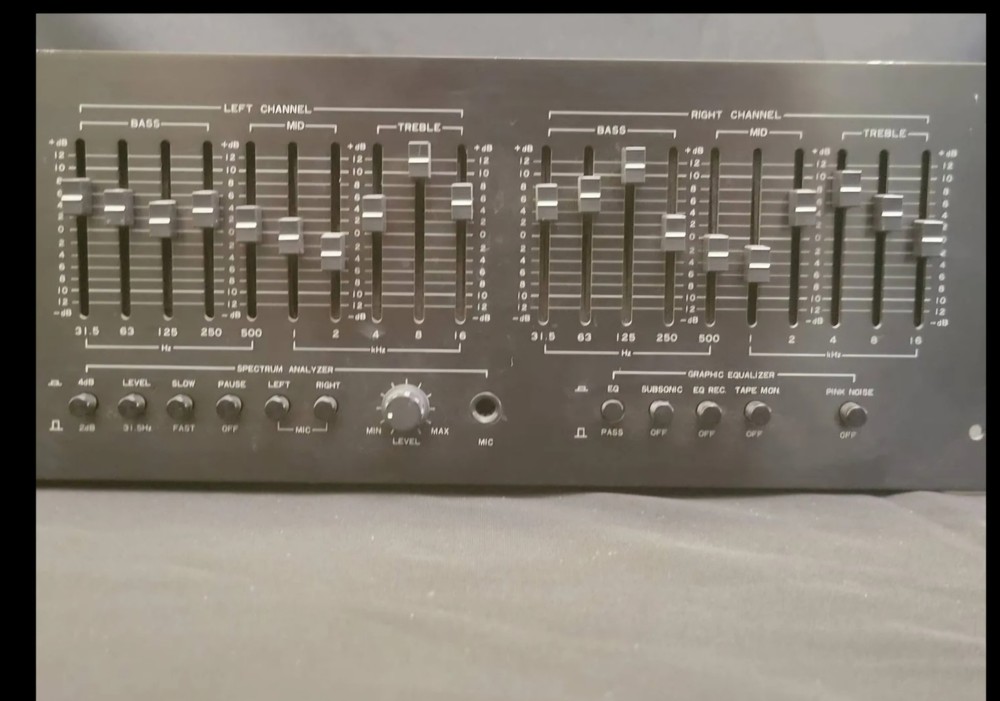 AudioSourceEQ-ONE Graphic Equalizer&Spectrum Analyzer Rackmount Audio Processor