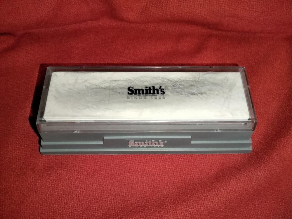 Smith's 6" fine knife sharpening stone with plastic case stand