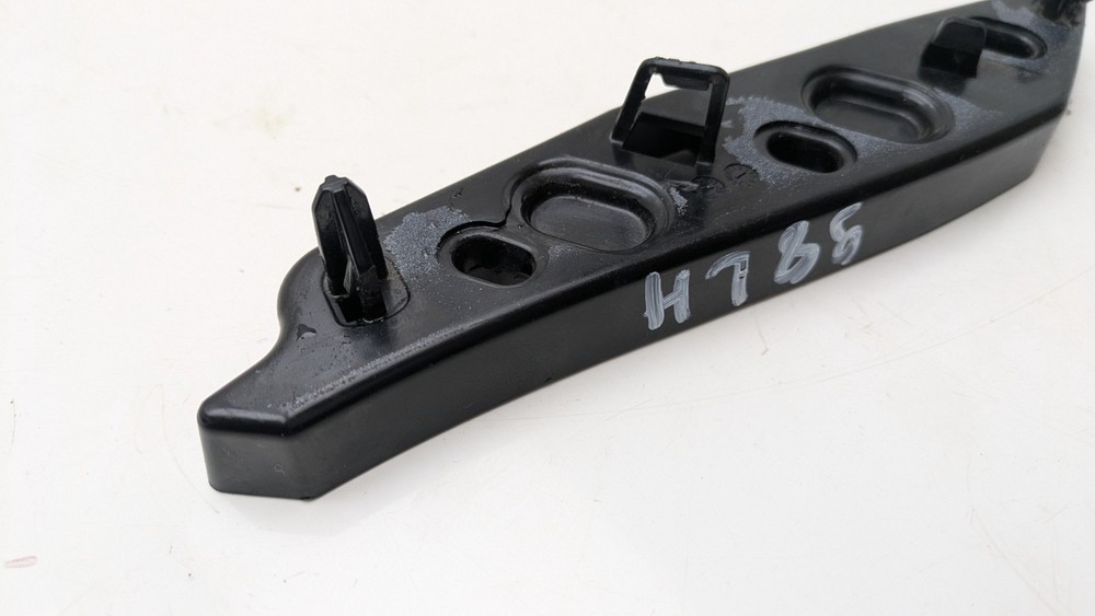RANGE ROVER EVOQUE L551 BUMPER MOUNT BRACKET FRONT RIGHT DRIVER SIDE 2025