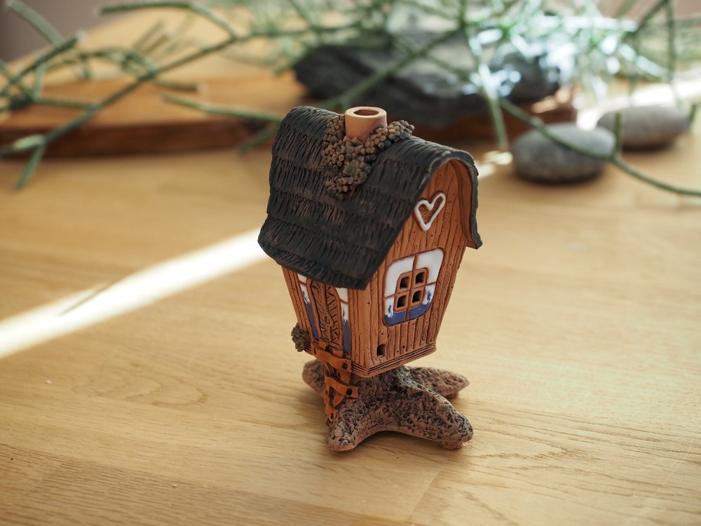 Ceramic Cone Incense Burner Fantasy edition 10 cm © Midene