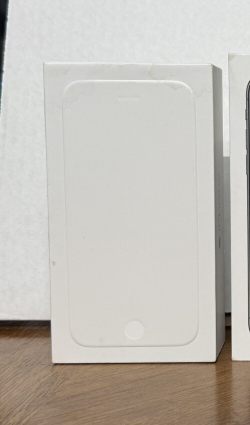 Apple Iphone 6 Silver 64GB Original  Empty Box ONLY