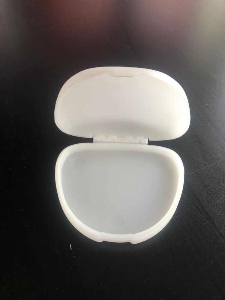 Dental Orthodontic Retainer Storage Case Box Mouthguard Container