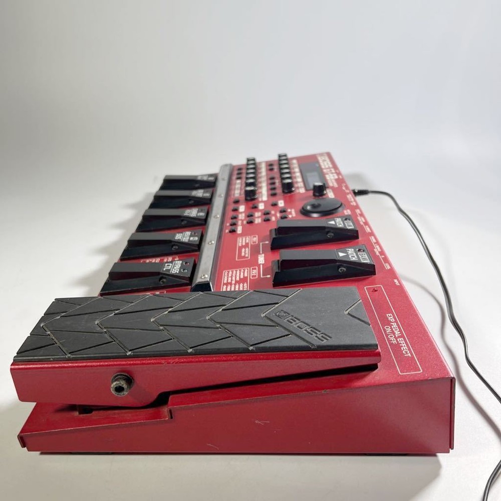 BOSS Bass Effects Processor GT-6B Guitar Multi-Effects Processor Red Very Good