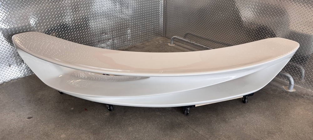 Established and Sons, Amanda Levete/Future Systems Drift Bench White