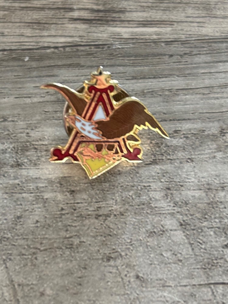 Anheuser Busch Pinback - Tie, lapel, hat