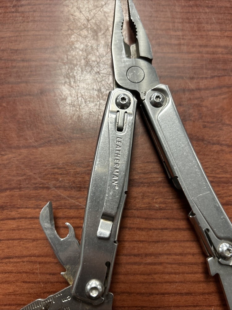 Leatherman Rev 3.8" Multi-Tool, Stainless