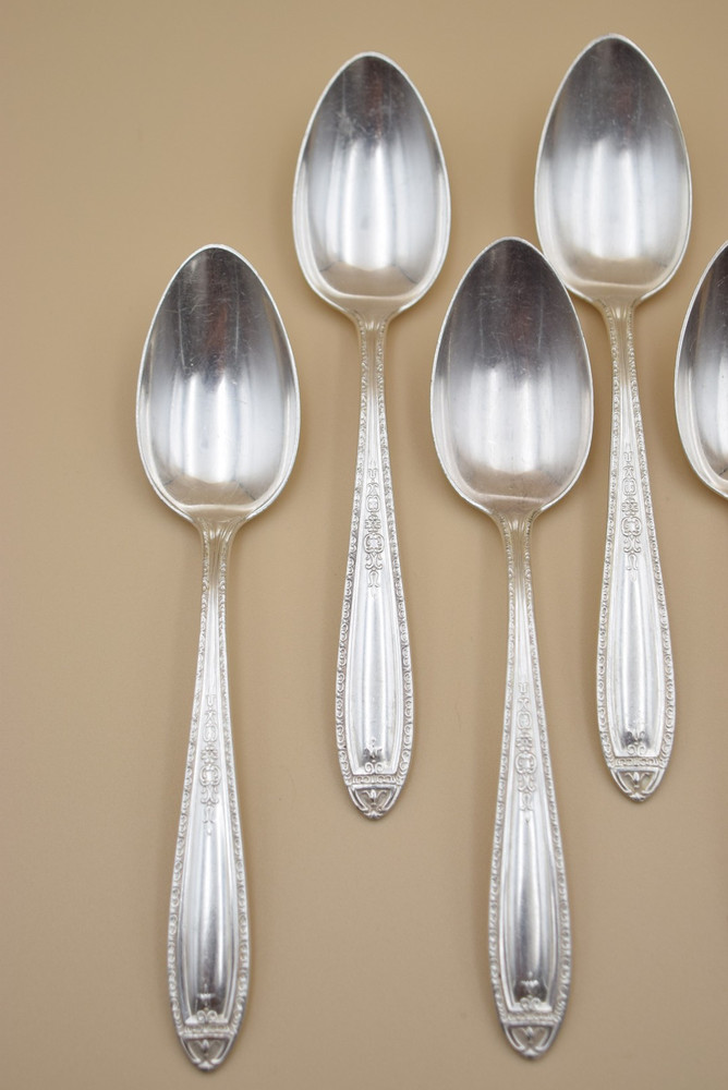 17pc Alvin Louisiana Flatware Set Knife Dinner Fork Teaspoon
