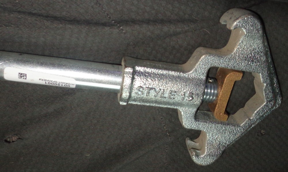 AKRON STYLE 15 UNIVERSAL HYDRANT SPANNER WRENCH
