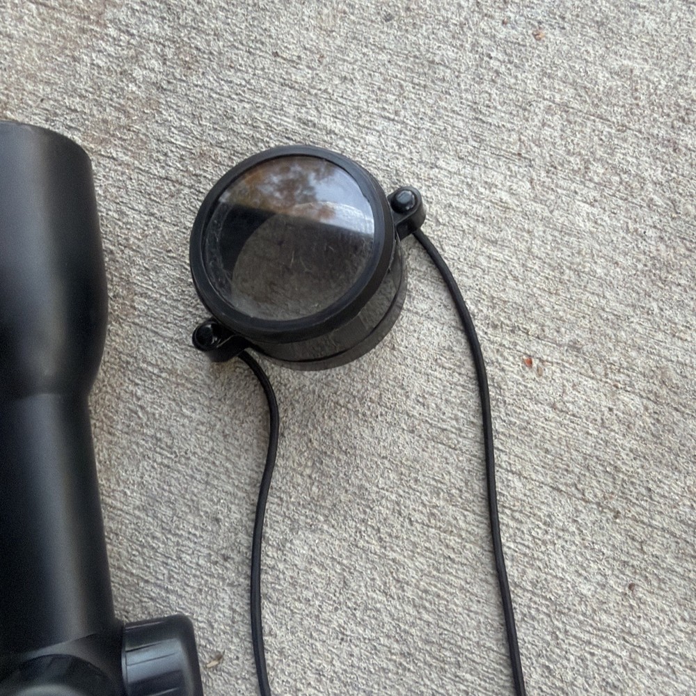 CENTER POINT HUNTING & OUTDOORS 4X32