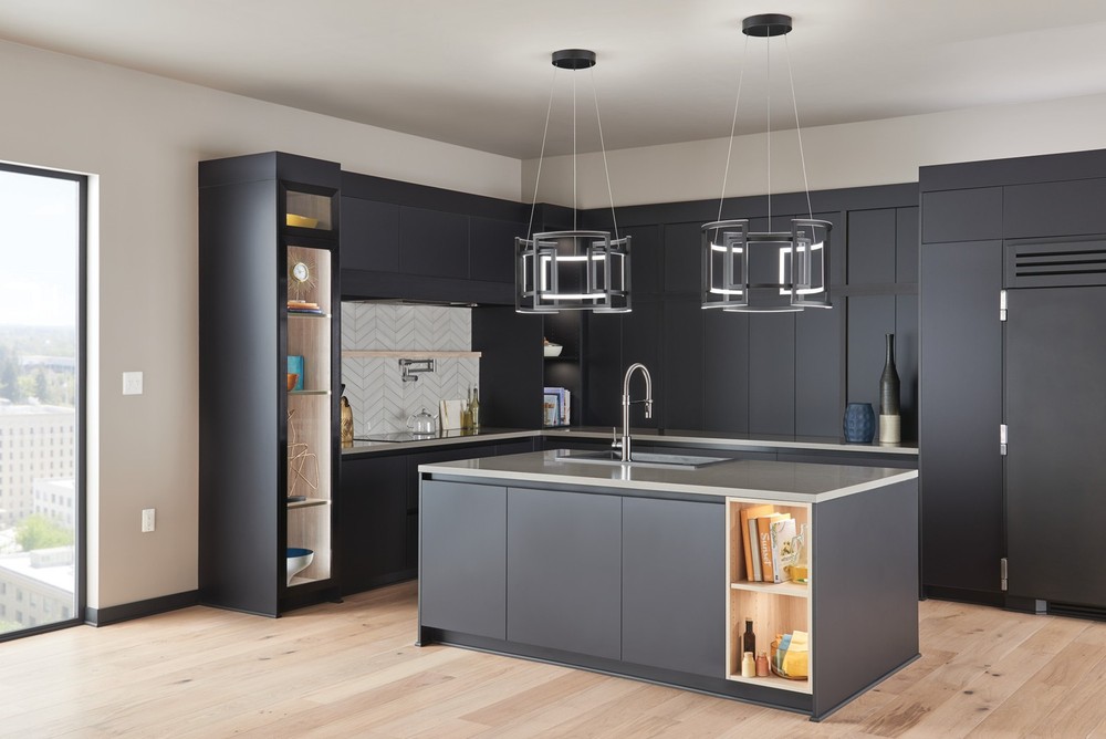 Delta Trinsic Single-Handle Pull-Down Spring Kitchen Faucet - Arctic Stainless