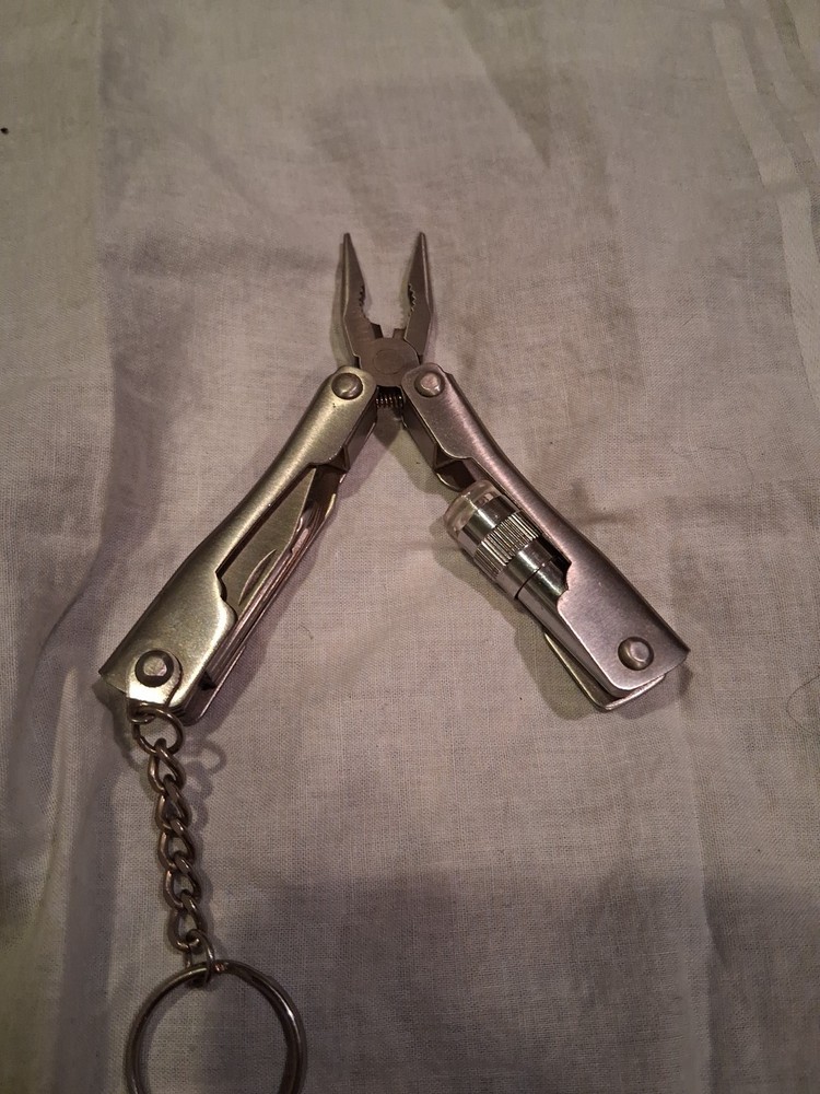 Compact Leatherman Style Multi-tool