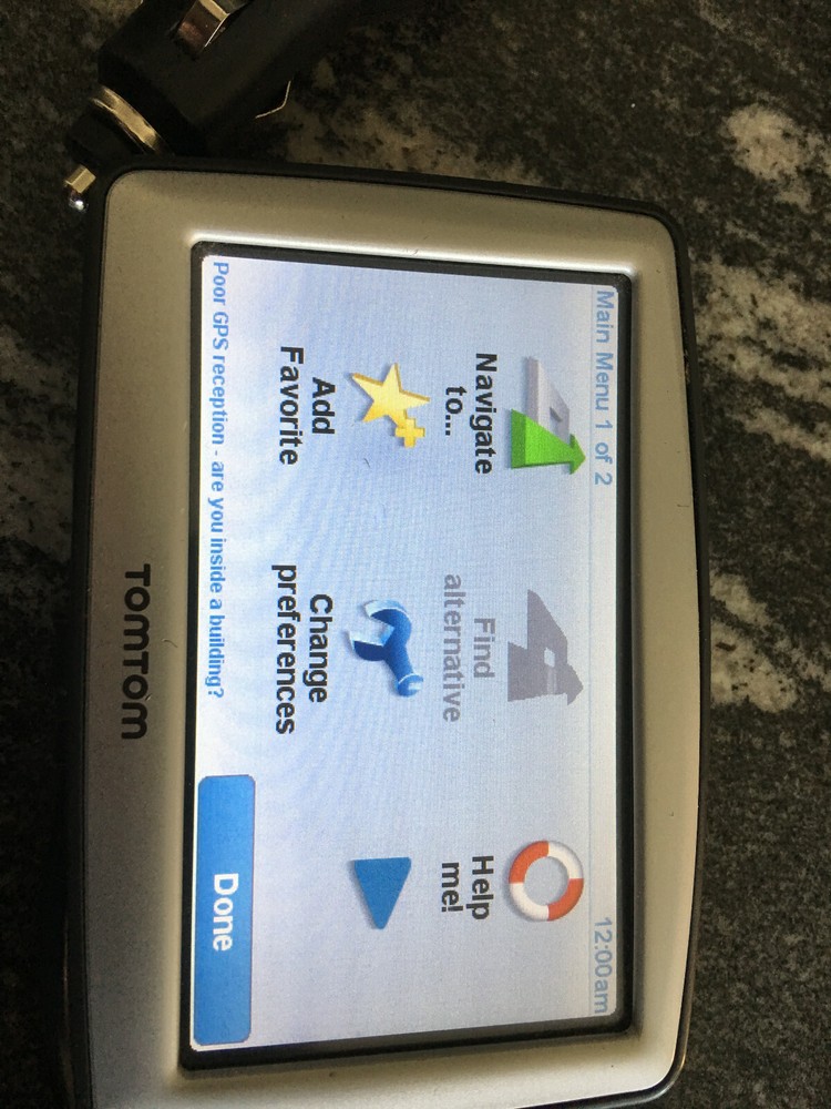TOMTOM XL N14644 with Power Cable