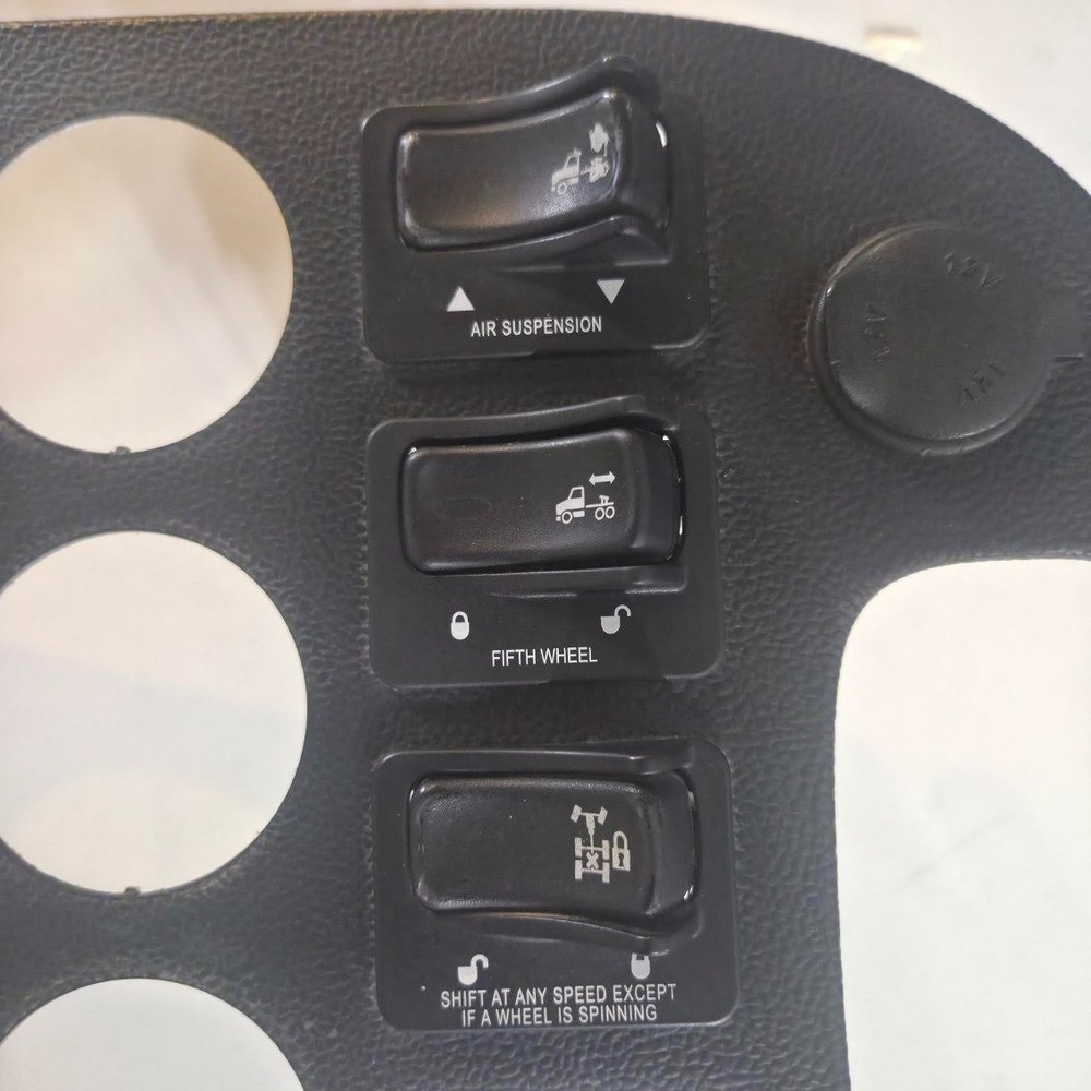 2013 Peterbilt 367 Dash Panel- S64-6024-340