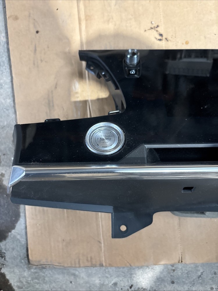 2023 CHEVY CORVETTE C8 DASHBOARD INFO DISPLAY SCREEN MONITOR 8" OEM