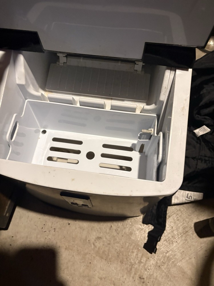 Portable Ice Maker Machine