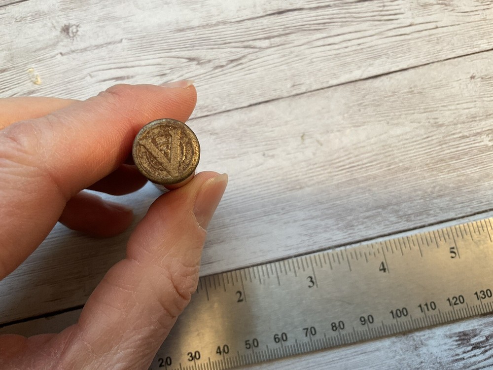 ORIGINAL WWII VICTORY LIGHTER