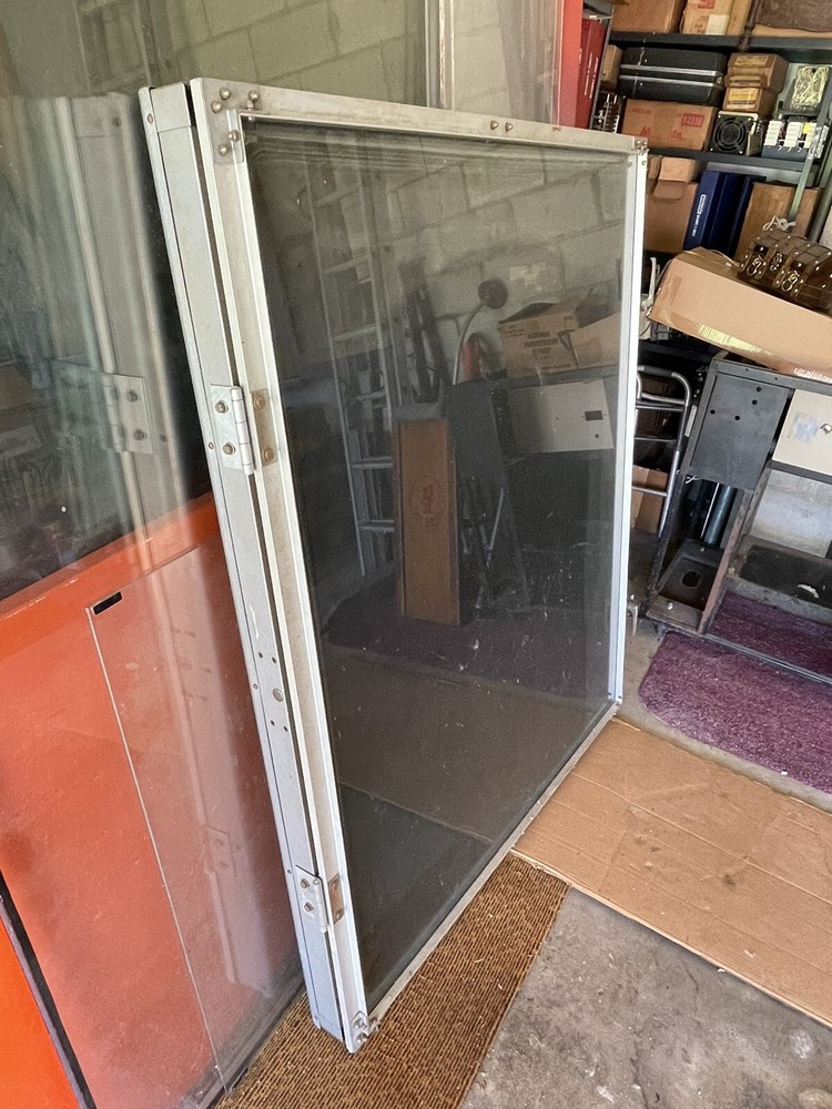 nuArc Vacuum Press Table VFC52