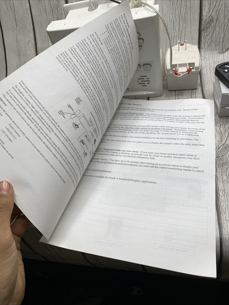 GE Simon XT Security System Panel And Accessories
