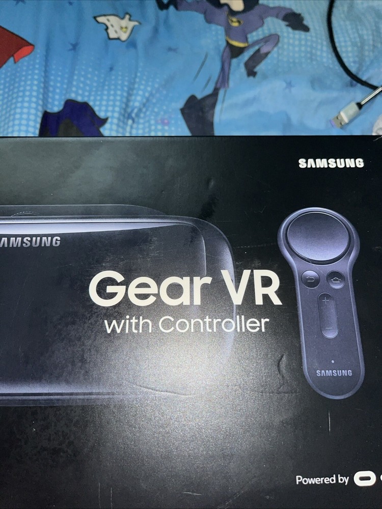 Gear VR With Controller With Box